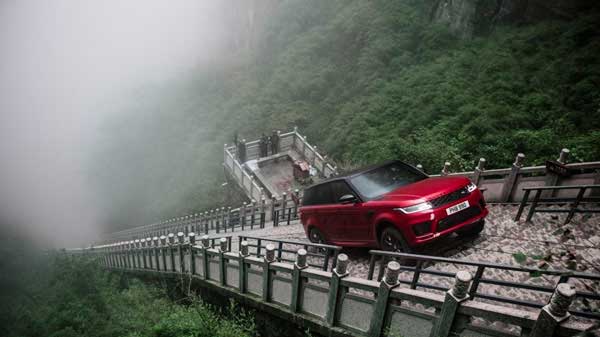 Range Rover Sport climb challenge